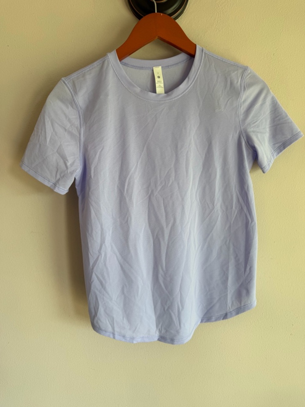Lululemon Swiftly Tech Short Sleeve 2.0 Shirt Purple Lavender LW3GQOS Size 2